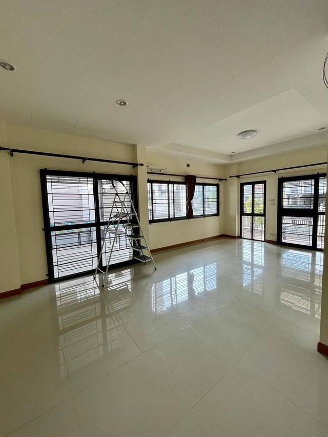 ขายบ้านเดี่ยว 2 ชั้น หมู่บ้านเดอะเพรสทีจ เพลินใจ4 ตรงข้ามดิโอโซน ขนส่งใหม่ เมืองระยอง 7