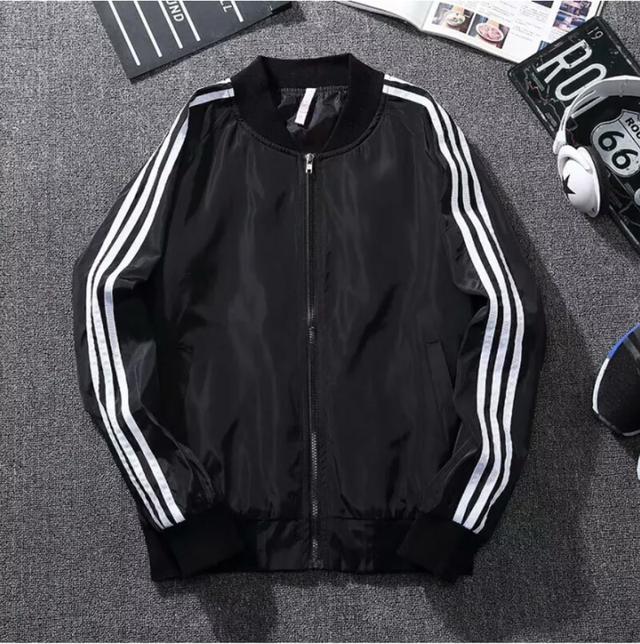 เสื้อเเขนยาวสีดำลายขาว 3