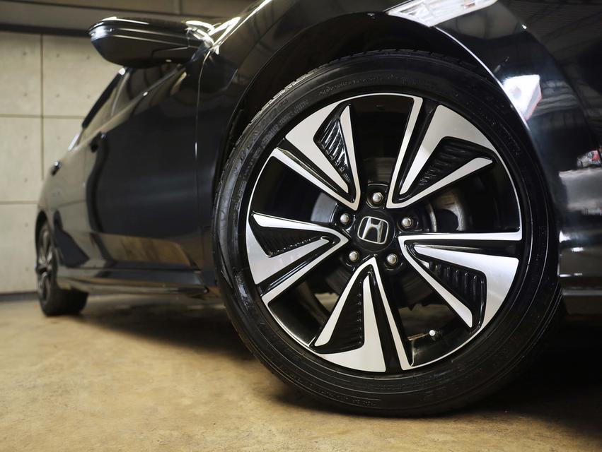 2018 Honda CIVIC 1.5 FK (ปี 17-21) Turbo Hatchback AT รูปที่ 5