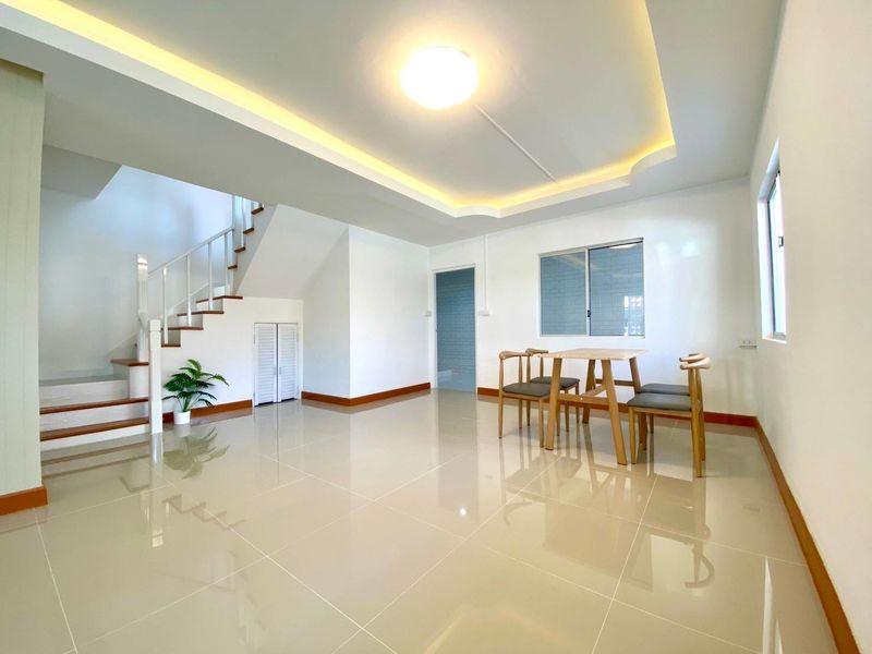 ขาย ทาวน์เฮ้าส์2ชั้น พฤกษา ซี  หลังมุม  หน้าบ้านทิศเหนือ 4