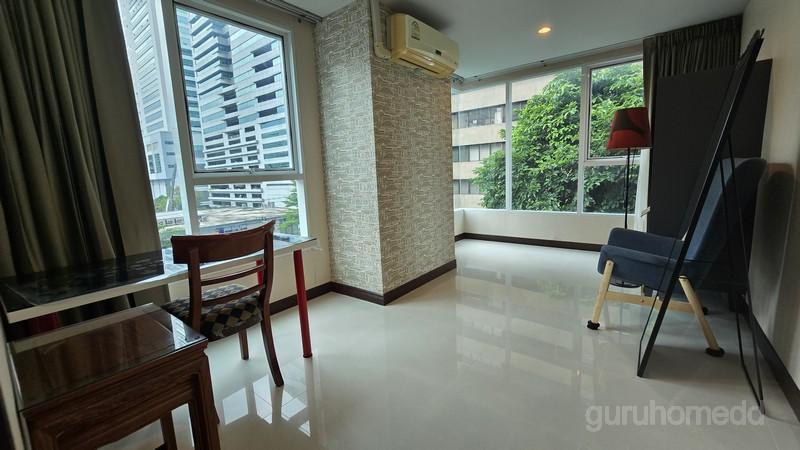 ให้เช่าห้องชุด Sukhumvit Living Town อโศก ขนาด 67 ตรม 1นอน 1ห้องแต่งตัว 1น้ำ ชั้น 5 ห้องสวย Fully Furnished พร้อมอยู่ทัน 3