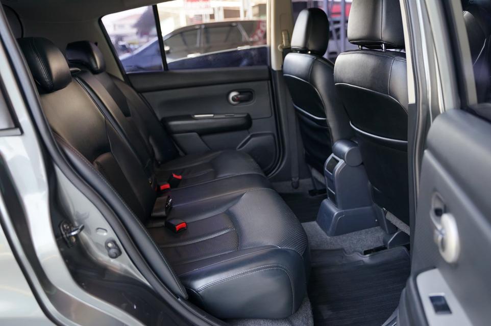 2011 NISSAN TIIDA 1.8G 11