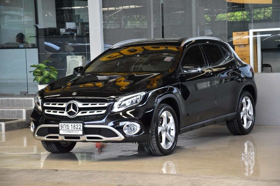 รหัสรถ TKGMERCEDES BENZ GLA200 1.6 ปี 2020 1