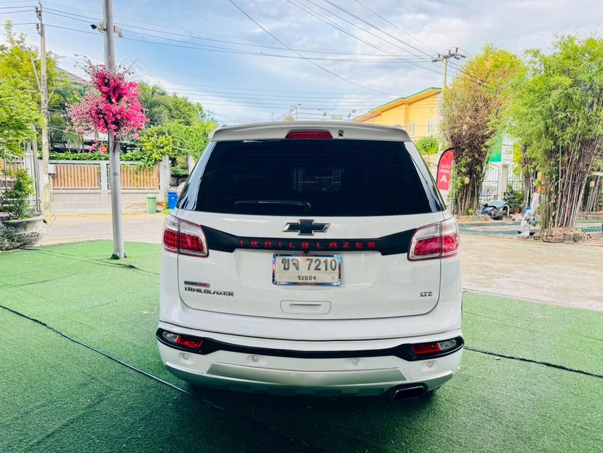 CHEVROLET TRAILBLAZER  รุ่น LTZ เครื่อง2.5cc. AUTO ปี 2019 ~ป้ายแดงขายเกือบ1.5ล้านบาท ~ประหยัดเงินไปถึง60%คะ ~จุดเด่นของคันนี้ ~ใช้น้อยไมล์แท้100%คะ  14