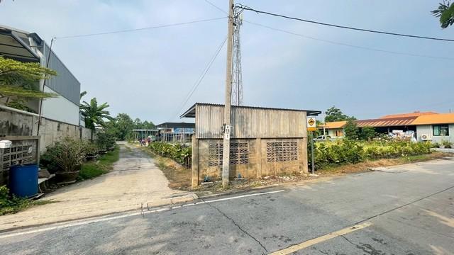 ขายบ้านเดี่ยวพร้อมที่ดินติดคลองและสวน เนื้อที่กว้างใหญ่ 1 ไร่ 170 ตร.ว. ซอยไทยร่มเกล้า ถ.กาญจนาภิเษก บางใหญ่ 8