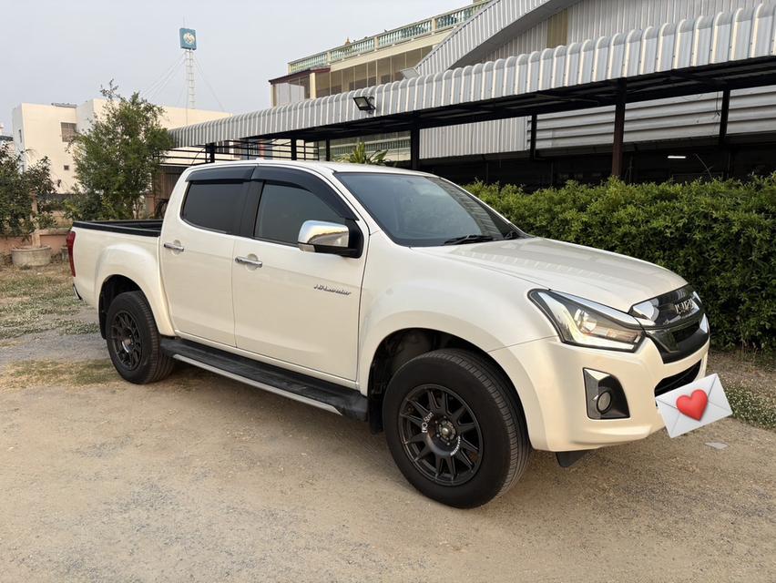 รถ ISUZU D-MAX 4 ประตู HI-LANDER