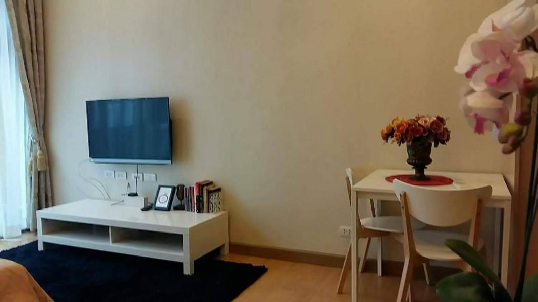 ให้เช่า ​คอนโด​ ห้องมุม QUAD​ Sathorn​ 35 ตร.ม​ 1​ ​​นอน​ ชั้น​ 2 พร้อมเฟอร์ 1