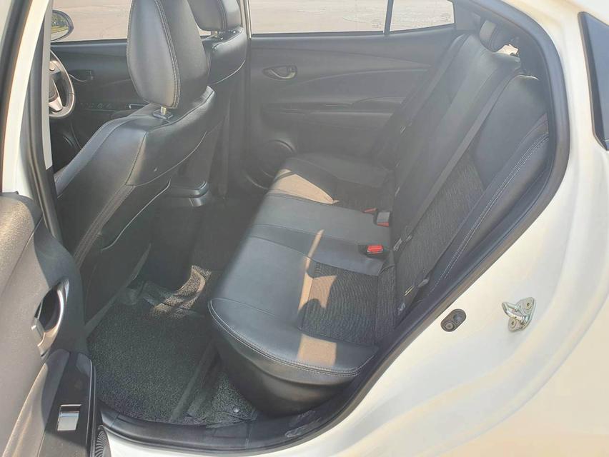 Toyota Yaris Ativ sport 2022 สีขาว รูปที่ 13