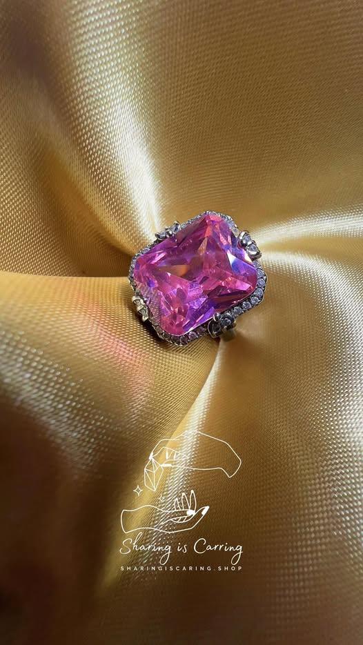 แหวนแฟชั่น เพชรแฟนซี CZ สวยน่ารักกกมาก แบบ บริดเจอตัน ราคา ฿1,390.- บาท รวมส่ง Bridgerton style