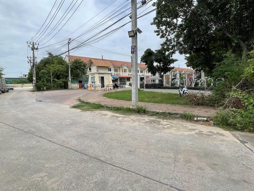 ขายที่ดินถมแล้ว แปลงสวย ขนาด 608 ตรว. ติดถนน 2 ด้าน บางกะดี่ 19 แยก 8 และ เทียนทะเล 20 แยก 14 ใกล้ถนนวงแหวนกาญจนาภิเษก 11