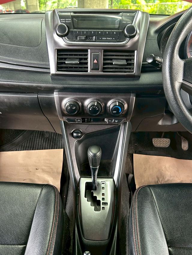 Toyota Yaris 1.2E Year 2014 12