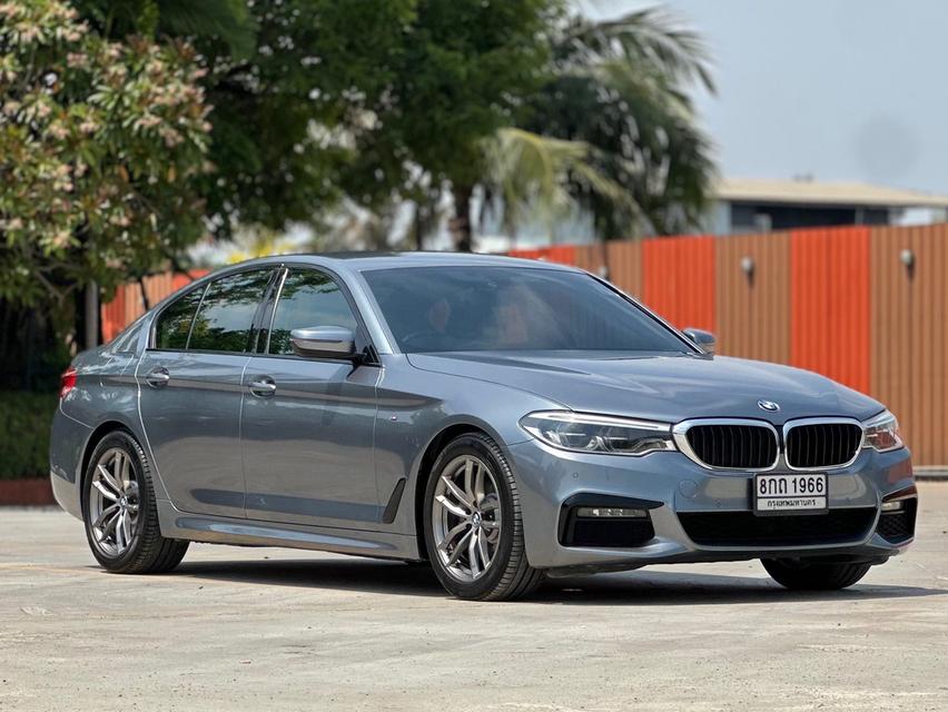 รหัสรถ PAT1966 BMW 520d M Sport สีเทาดำ ปี2019