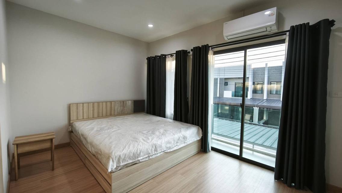 🏡 ทาวน์โฮมสองชั้นในโครงการ พร้อมระบบรักษาความปลอดภัย #เมืองเชียงใหม่ ราคาเพียง 25,000 บาท/เดือน ✨ 清迈联排别墅出租 3 卧室 3 卫生间 – 租金 25,000 泰铢/月 ✨ 4