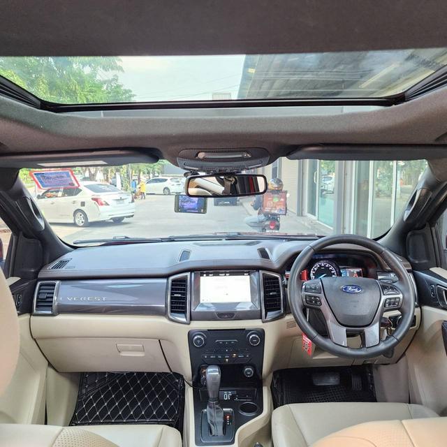 ขาย Ford Everest 2.2 Titanium+ ปี18 11