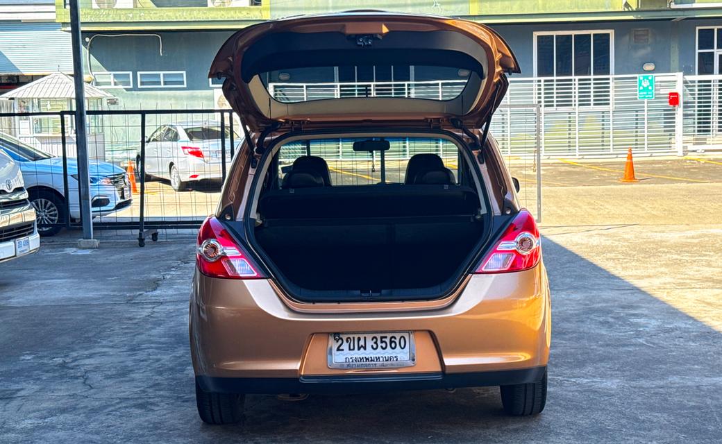 Nissan Tiida 1.8G ปี2011 รุ่นท็อป 8