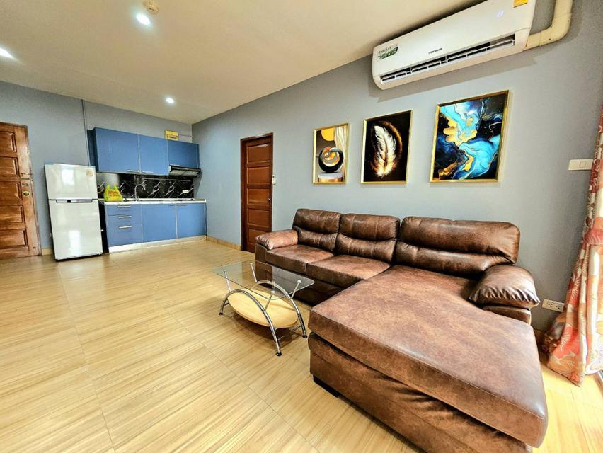 ให้เช่าคอนโด Klang Krung Resort Ratchada 7 (กลางกรุงรีสอร์ทคอนโด) 52 ตรม. 1 นอน 1 น้ำ ชั้น 4 วิวเมือง พร้อมเฟอร์และเครื