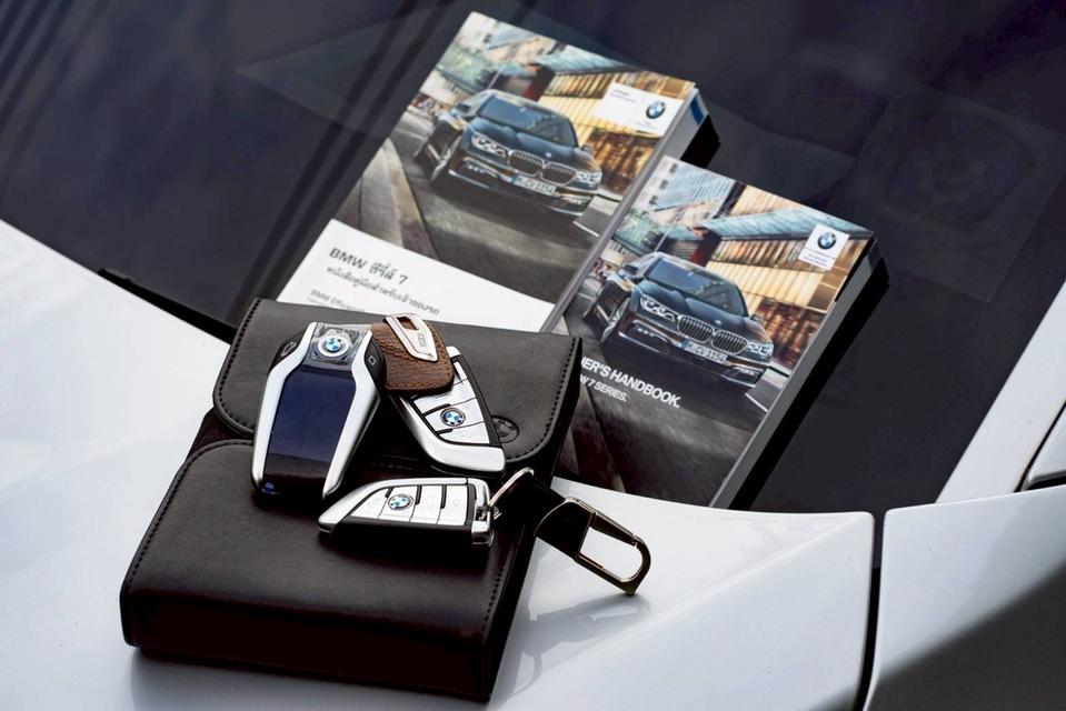 รหัสรถ PR6969 bmw 730Ld Pure Excellence 2019 7