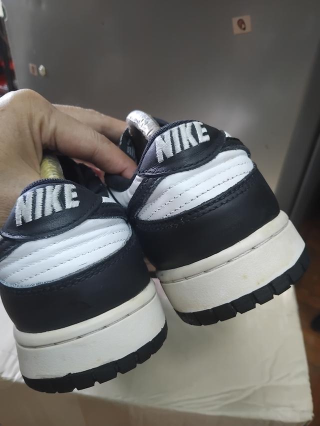 NIKE DUNK LOW PANDA EUR 42.5/27สวยสภาพดี490ค่าส่ง50 รูปที่ 4