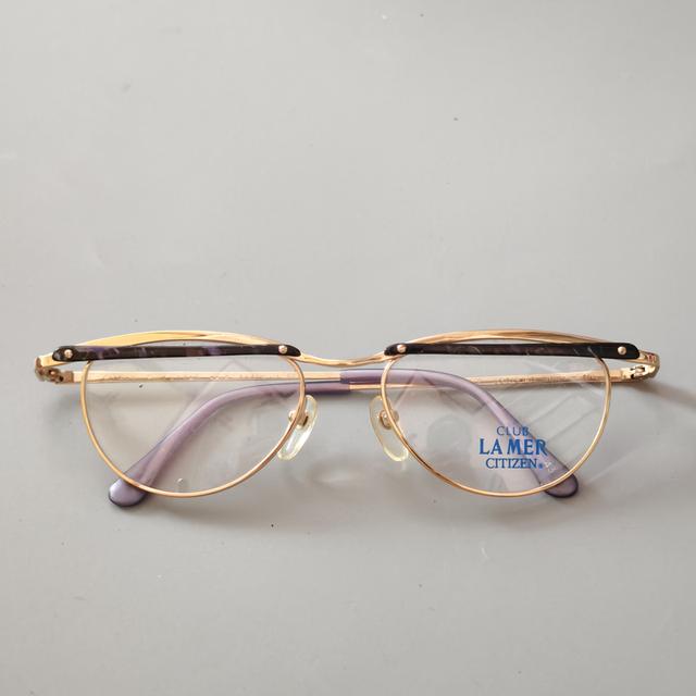 กรอบแว่นตาวินเทจ ไทเทเนี่ยม ญี่ปุ่น by Citizen เก่าเก็บไม่ผ่านการใช้งาน ทรงสวยย้อนยุค ใส่ได้ทั้งชาญหญิง นำไปตัดเลนส์กันแดดหรือสายตาได้เลย