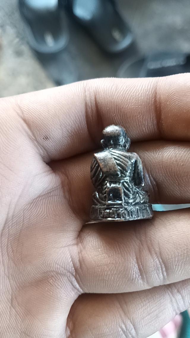 หลวงปู่ทวดองค์ลอย วัดช้างไห้ รูปที่ 2