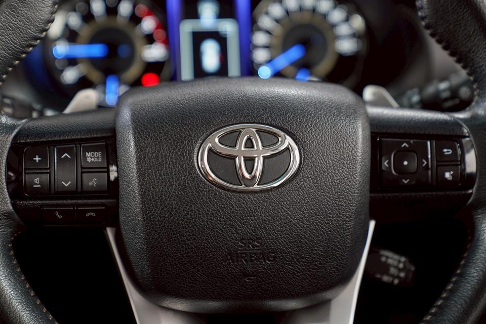 #TOYOTA FORTUNER 2.4 V AT ปี 2017 จด 2018 สี ขาว 8