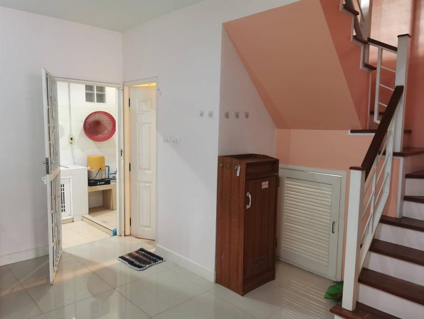 ให้เช่าทาวน์เฮ้าส์ 2 ชั้น หมู่บ้านพฤกษาวิลล์16 ธัญญะคลอง3 ปทุมธานี ใกล้ฟิวเจอร์  บ้านหลังมุม พื้นที่ 22.8 ตรว. 3นอน 2น้ำ 1ครัว แอร์ 3 ตัว 3