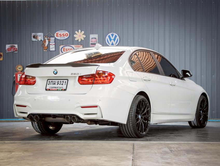 BMW 320i 2.0 F30 LUXURY 2014