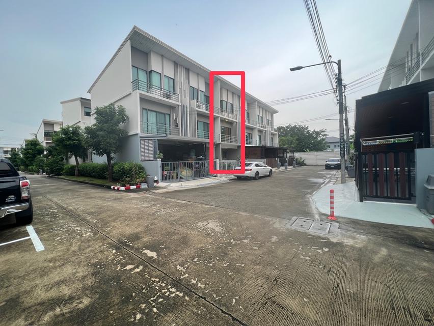 ทาวน์โฮม อาคารพาณิชย์ 9