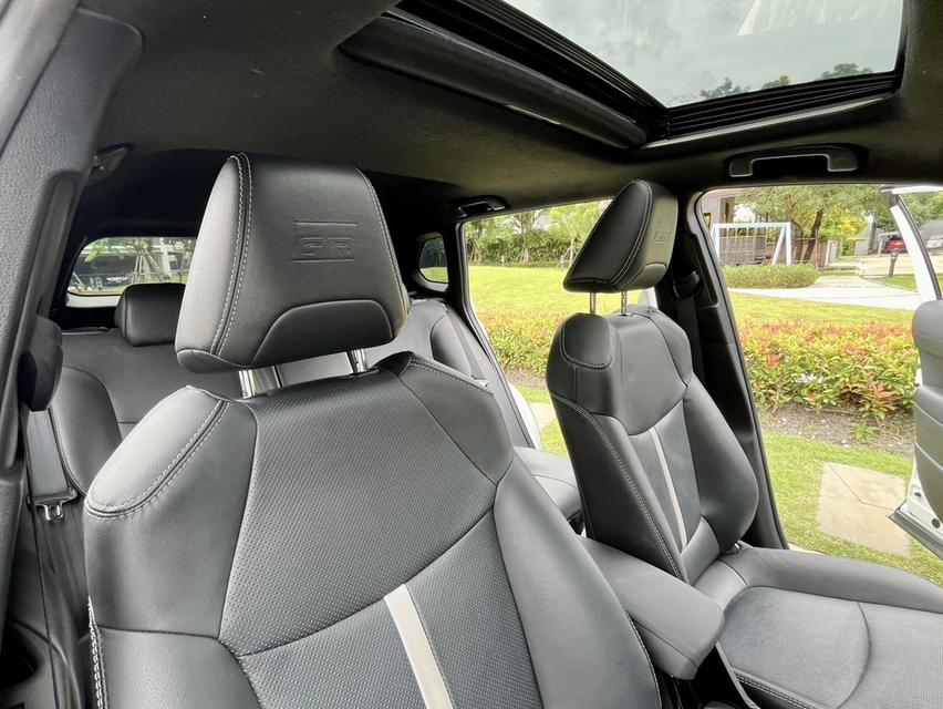 Toyota Corolla Cross 1.8 Hev GR Sport   ปี 2023 11