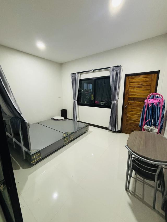 บ้านเดี่ยว 3 ห้องนอน 2 ห้องน้ำ 1 ห้องครัว1 ห้องโถงพร้อมเฟอร์นิเจอร์ 6
