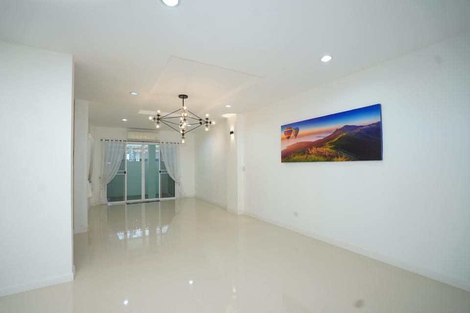 บ้านทาวน์เฮ้าส์ 2 หลัง เพชรเกษม48 แยก16(หมู่บ้านแก้ววิลล่า) 13