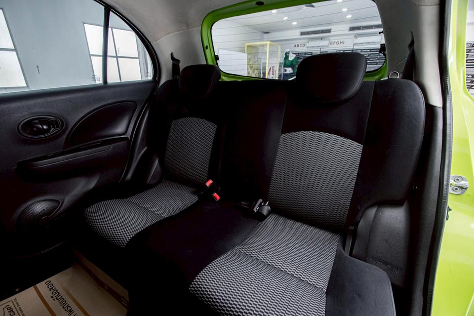 NISSAN MARCH 1.2 E LIMITED 2015  12