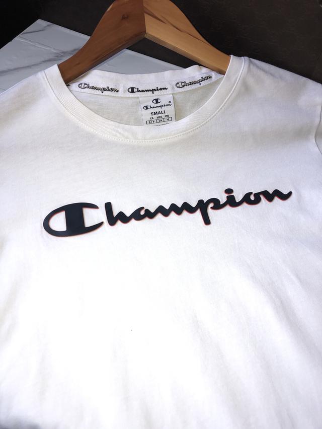 เสื้อแบรนด์ Champion แท้ 💯 size M