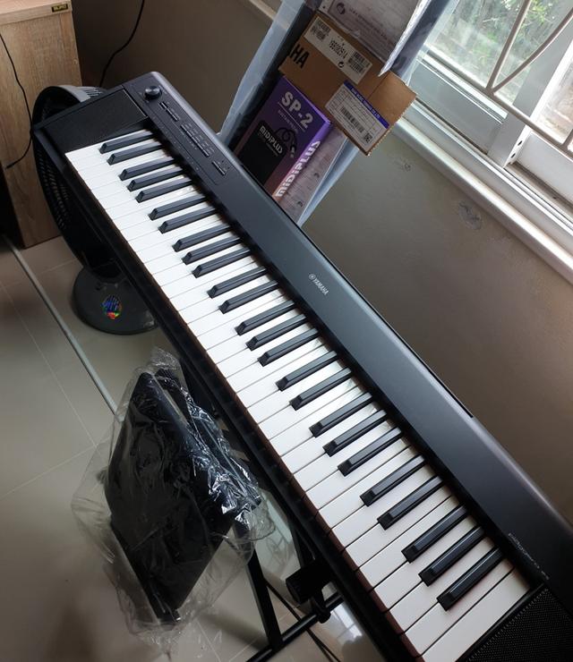 ขายเปียโนไฟฟ้า Yamaha Piaggero NP - 12 1