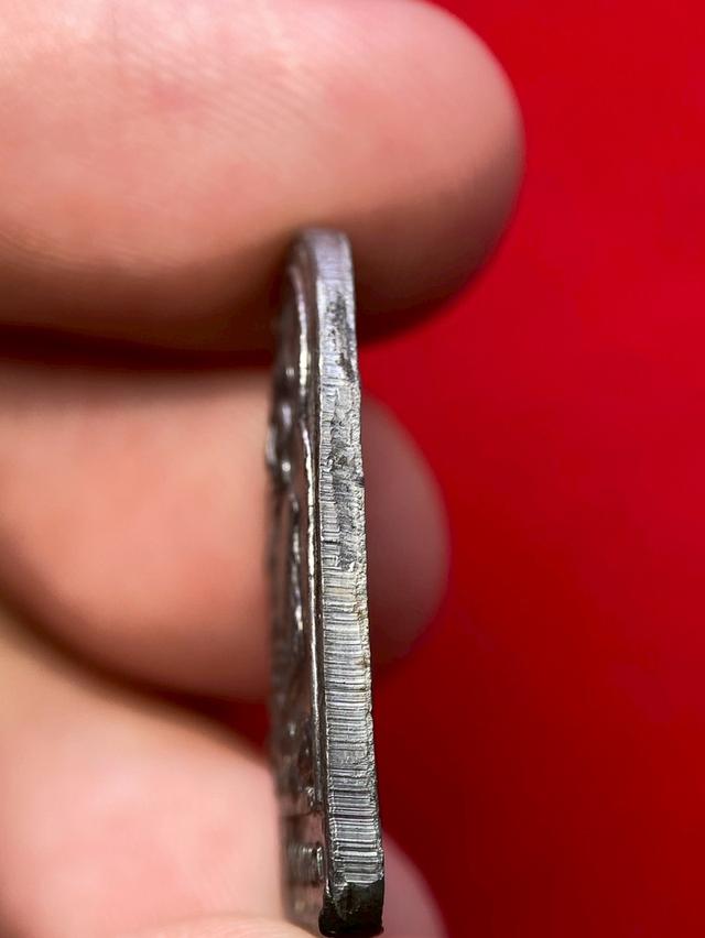 เหรียญหลวงพ่อทวด วัดช้างให้ 2506 พิมพ์ซุ้มกอ เนื้อชินตะกั่ว เข้มขลัง หายาก รูปที่ 3