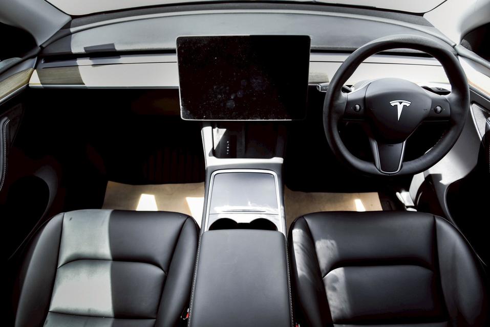 TESLA MODEL Y Long Range AWD AT 2023 ไมล์ 40,xxx km. !!! 8