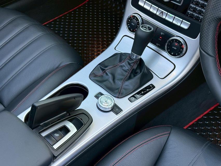 Benz SLK 200 BE ROADSTER ปี 2012 สีขาว 13