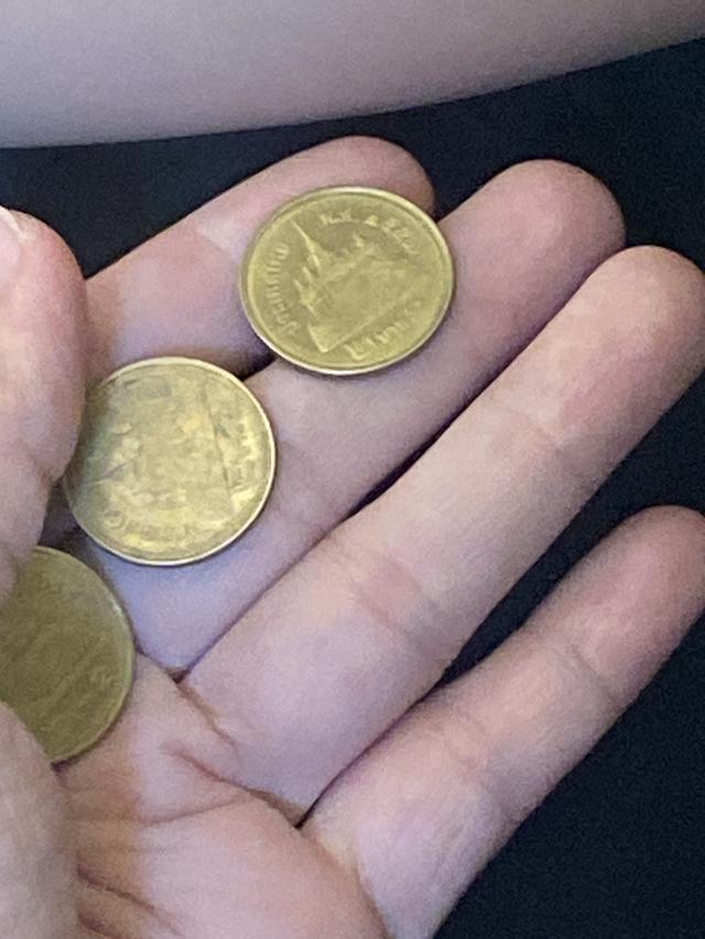 เหรียญ2บาทปี2557ไครรับทักมานะครับ https://www.facebook.com/share/1ATc2aqUVJ/?mibextid=wwXIfr 1