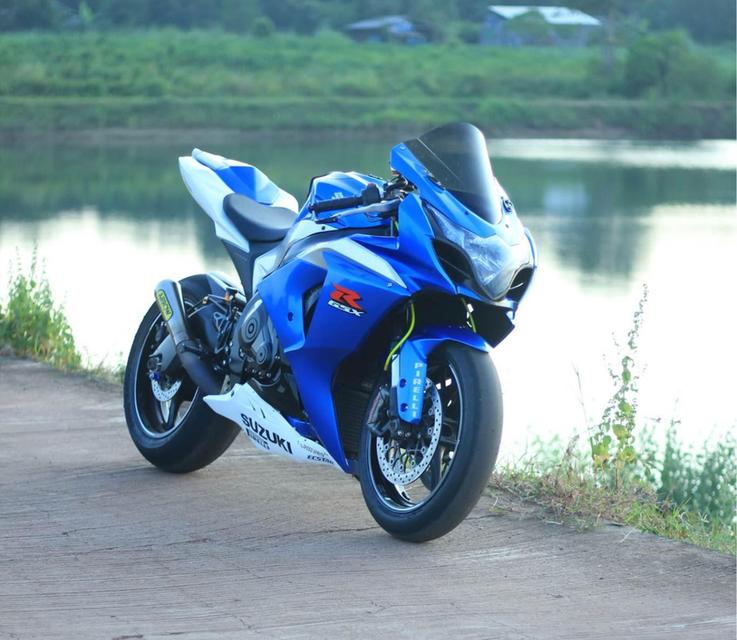 Suzuki GSX R1000 สีน้ำเงิน รถสภาพสมบูรณ์ 2