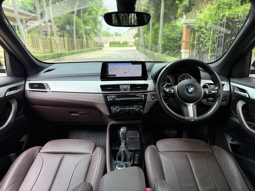 (แจ้งรหัสรถ PJP2701) จดทะเบียนปี2022 BMW X1 sDrive20d M-Sport รูปที่ 4