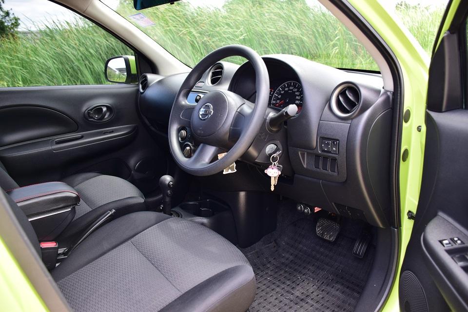 วิ่งเพียง 89xxx กิโลเมตร ปี2011 รถสวยมือเดียว จากป้ายแดง /ไม่เคยชน /เครื่องดีมาก ช่วงล่างแน่นๆ จอทัสกรีน พร้อมกล้องหลัง ประหยัดน้ำมัน กุญแจรีโมท 2ดอก 8