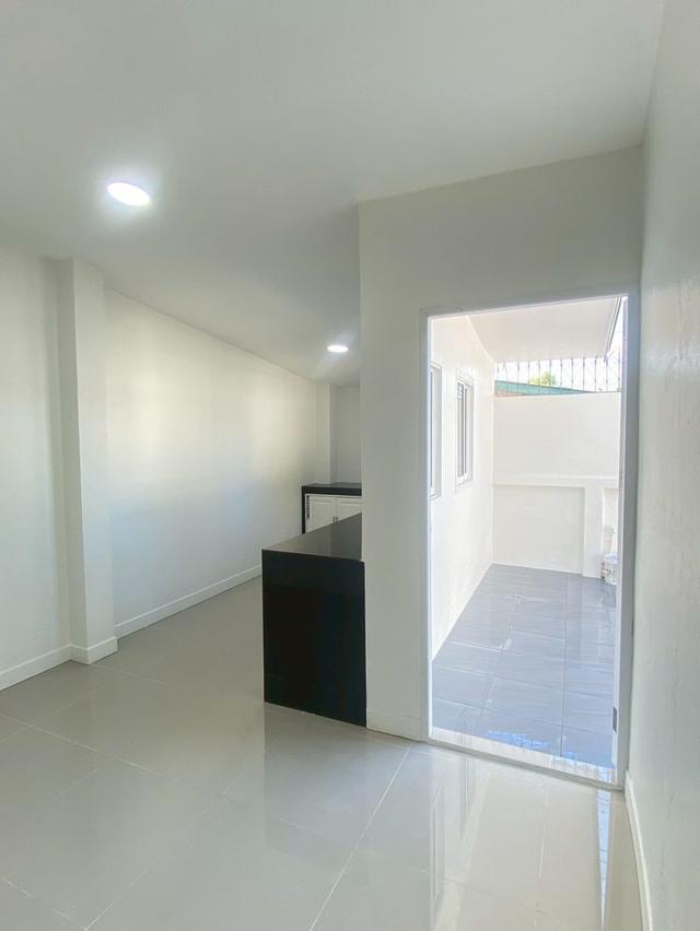 ขายบ้านแฝดสไตล์นอร์ดิก บ้านแฝด 2 ชั้น เนื้อที่ 40 ตรว. หมู่บ้านสายไหมวิลล่า ซอยสายไหม 77 แขวงสายไหม เขตสายไหม กรุงเทพมหานคร 8