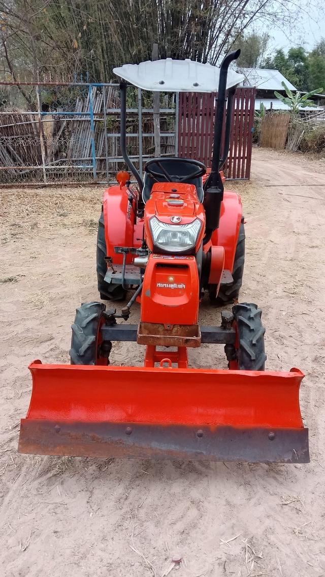 รถไถนั่งขับ Kubota KRT140 มือสอง