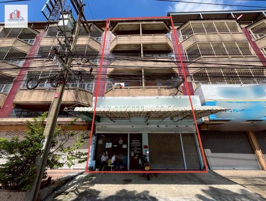 อาคารพาณิชย์ติดริมถนนหลักเพชรเกษม มีที่จอดรถด้านหลัง 1