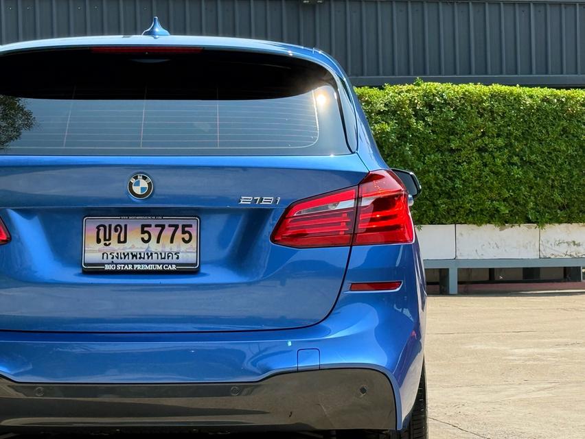 2017 BMW 218i MSPORT รถออกศูนย์ BMW THAILAND ปี 2017 แท้ รถวิ่งน้อย เข้าศูนย์ทุกระยะ ไม่เคยมีอุบัติเหตุครับ 9