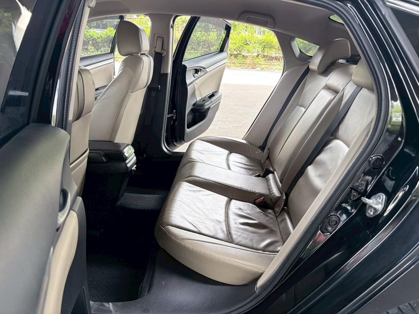 2018 Honda CIVIC 1.8 EL AT รูปที่ 18