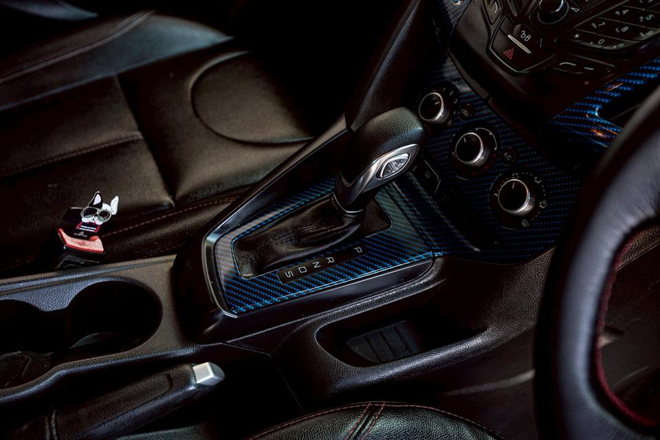 Ford focus 1.6 Sport ปี 2014  สีน้ำเงิน 5 ประตู 18