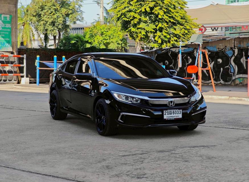 Honda Civic FC 1.8 E  รถปี 2019 จดทะเบียนปี 2021