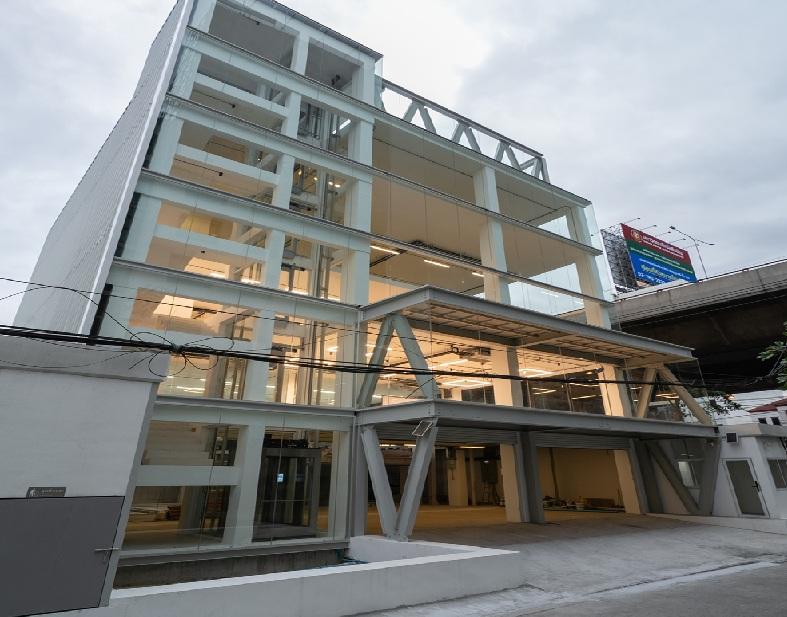 ให้เช่า หรือ ขาย อาคารสำนักงาน 6 ชั้น สร้างใหม่ ย่านพระราม 9 ริมถนนพระราม 9 1