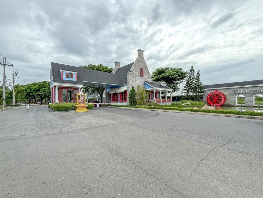 ขายบ้านแฝดมือสอง โครงการ วิลลาจจิโอ ปิ่นเกล้า-ศาลายา (Villaggio Pinklao-Salaya) เนื้อที่ 35 ตร.ว. ใกล้เซ็นทรัลศาลายา และจุดขึ้นทางด่วนศรีรัช 15